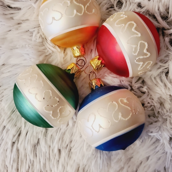 Vintage Retro Mercury set of 4 ornaments - Picture 3 of 9